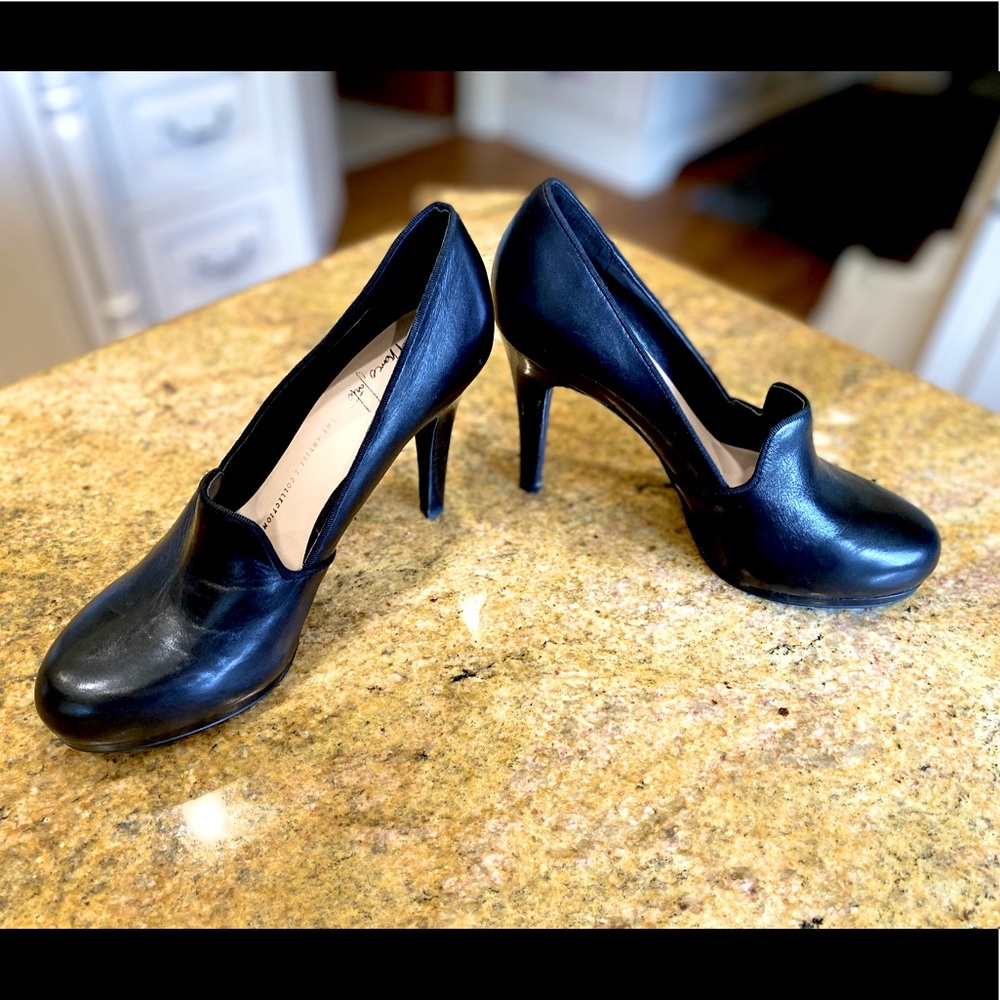 Franco Sarto Artist Collection black leather heel